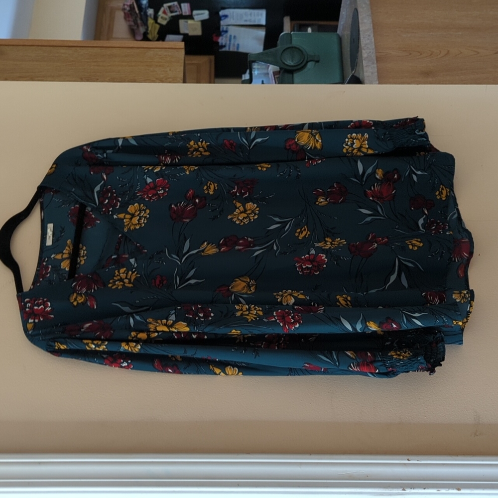 Maurices size 3 women's floral print top